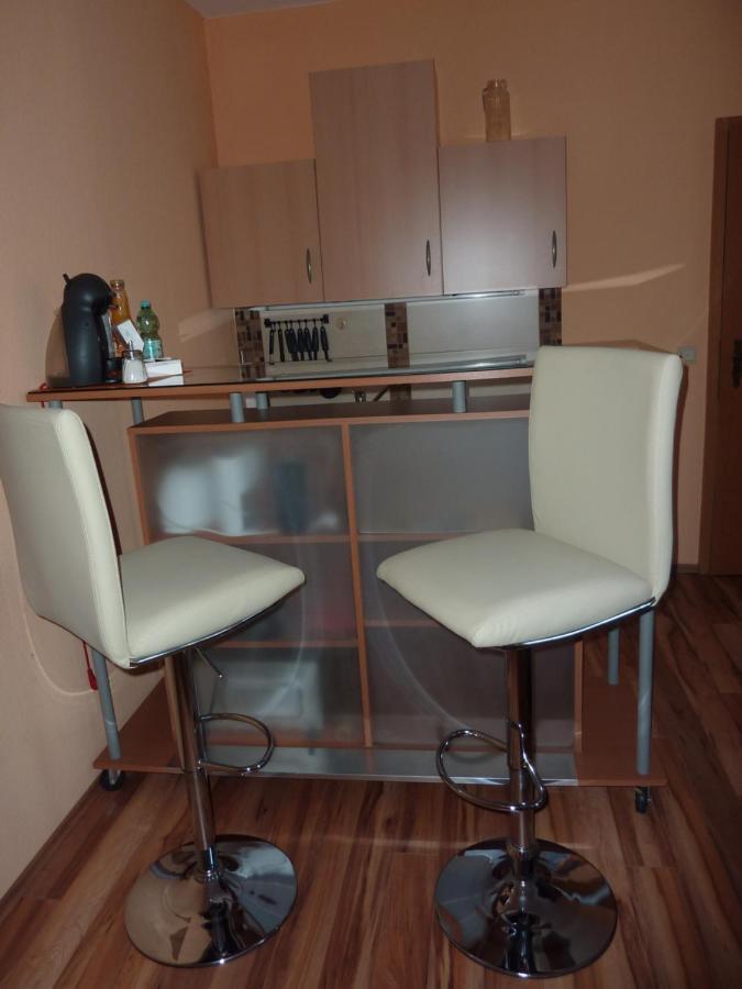 Ferienwohnung Am Deich Блекеде Екстериор снимка