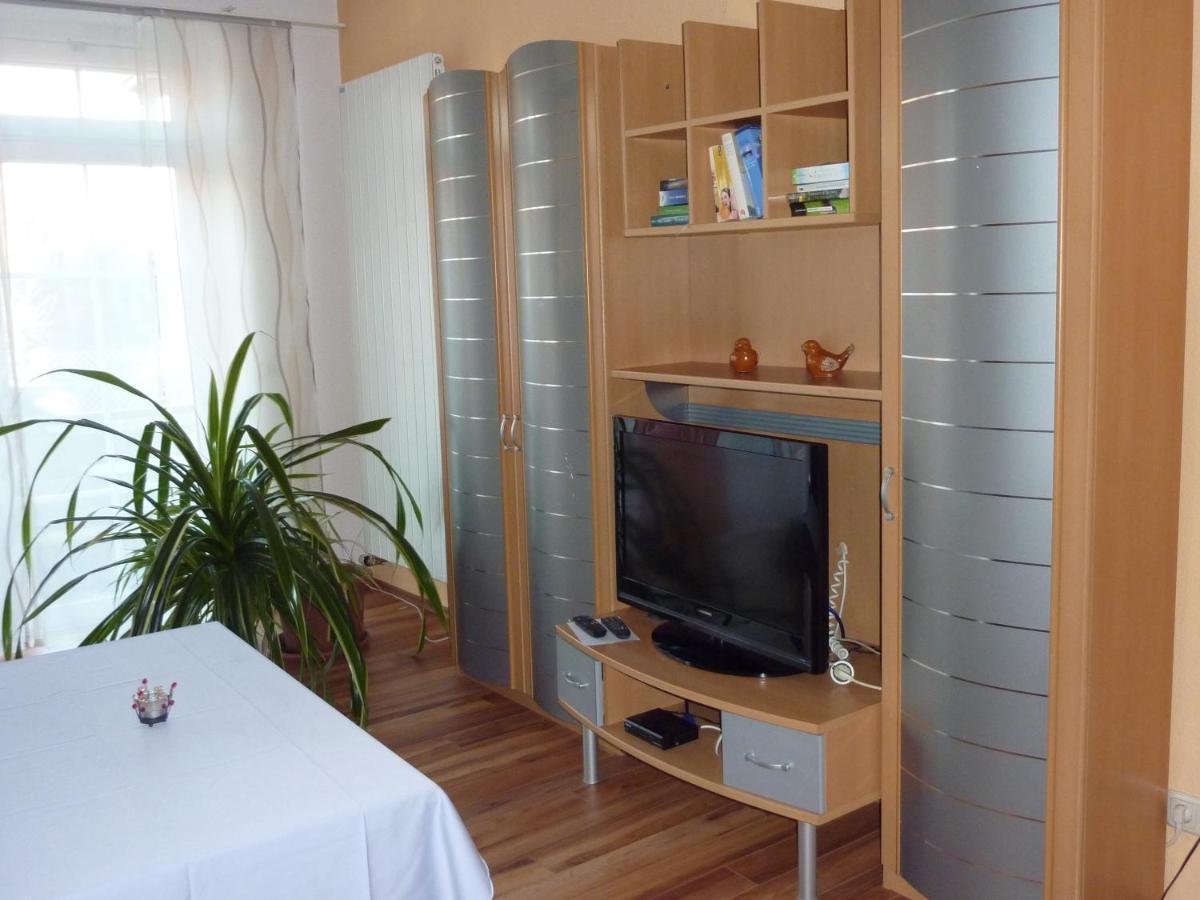 Ferienwohnung Am Deich Блекеде Екстериор снимка